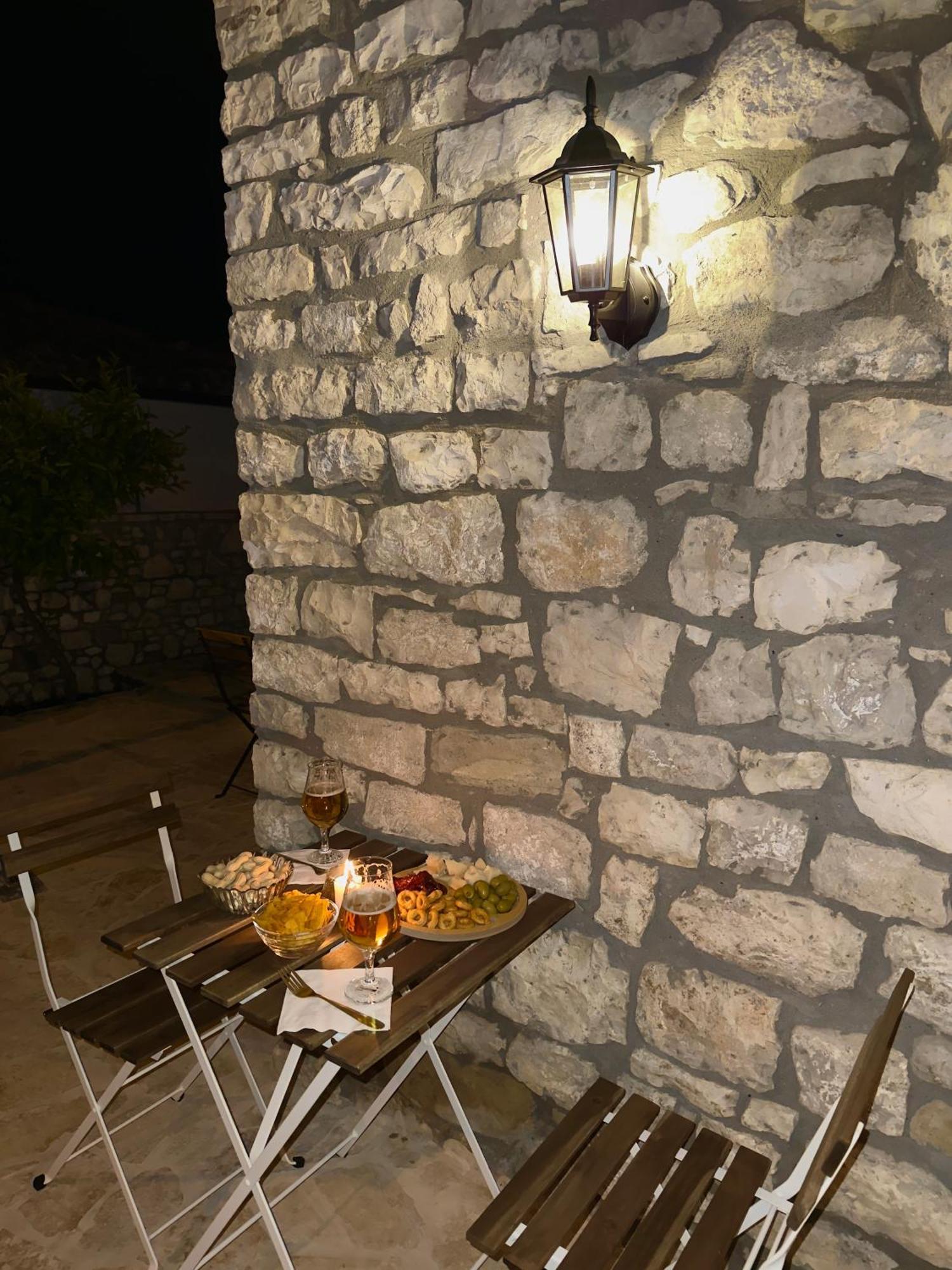 Hotell Merkaj, Castle